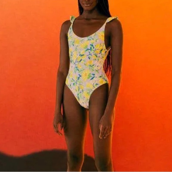 New Farm Rio Lemon Drop Low-Back One-Piece Swimsuit - Picture 3 of 14